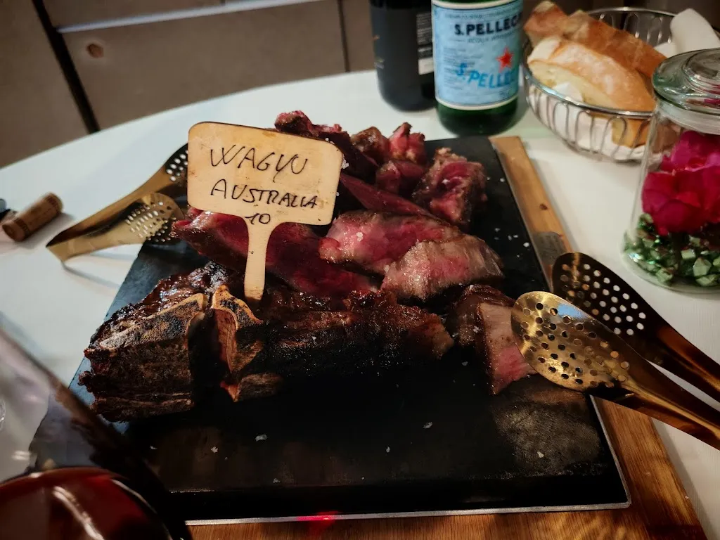 Shana Owen_Restaurants of Artists_Airasca_review