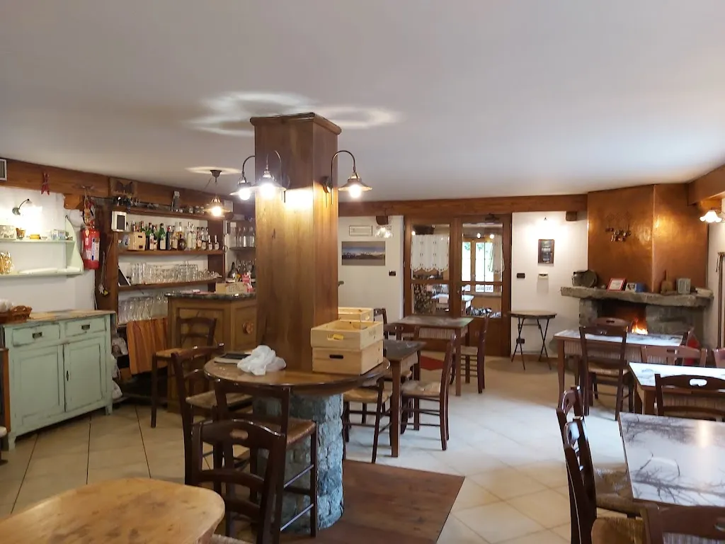 Agriturismo La Masinà restaurant in Ala di Stura