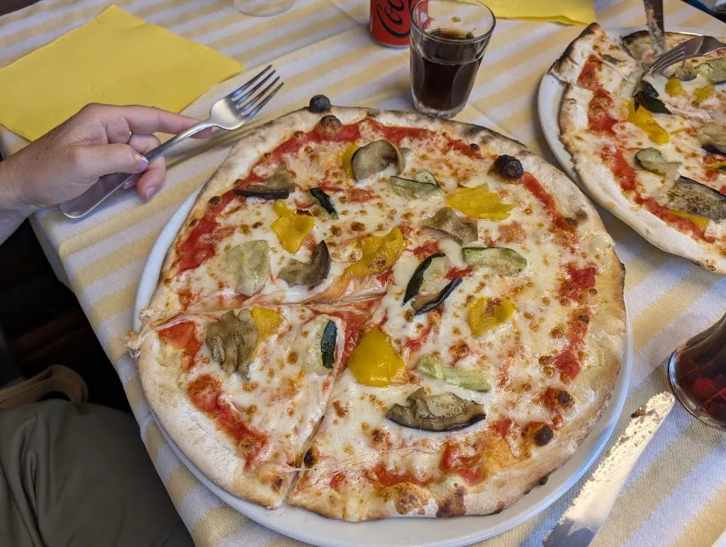 Roberto Maina_Val Servin pizzeria trattoria bar di Pocchiola viter Valentina._Ala di Stura_review