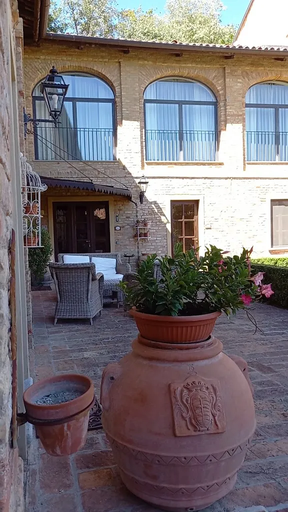 Castello di Razzano_Alfiano Natta_slider_image_2