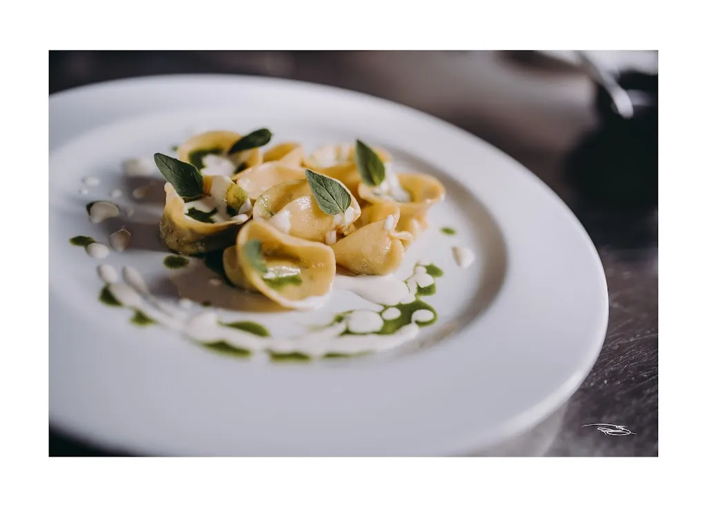 Ristorante Castello di Razzano_Alfiano Natta_slider_image_2