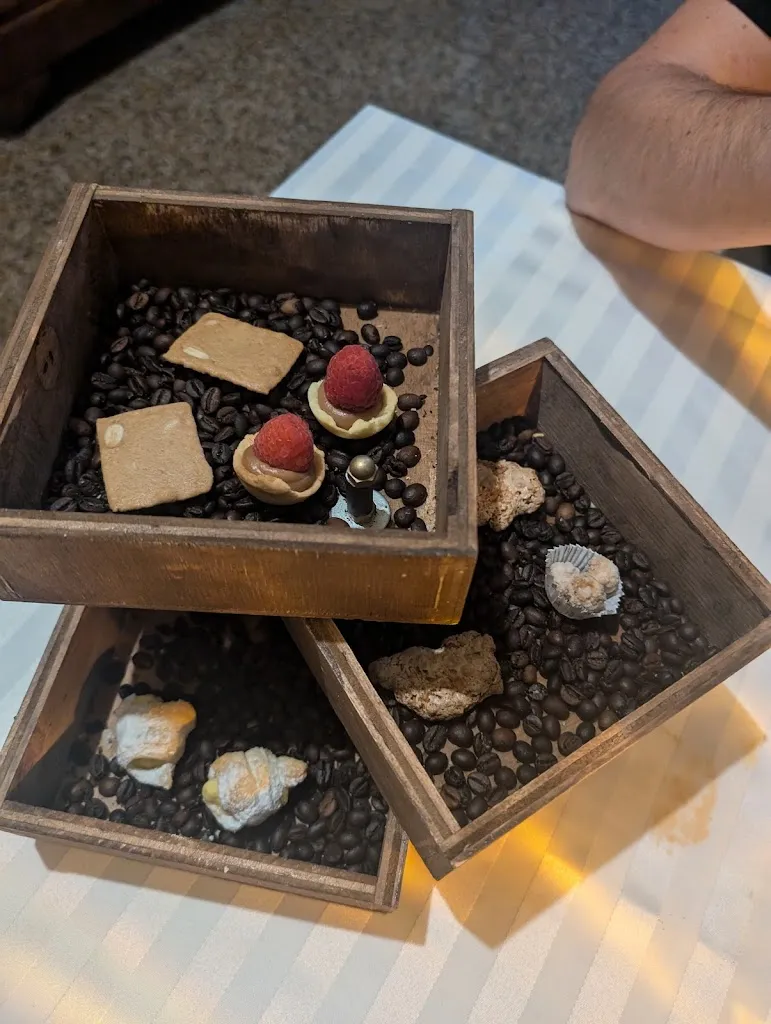 Alys Lewis_Il Moncalvo_Acqui Terme_review