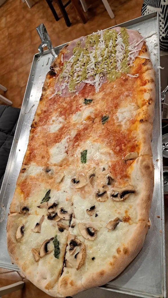 stefania leo_Metropizza Da Fabio_Castromediano_review