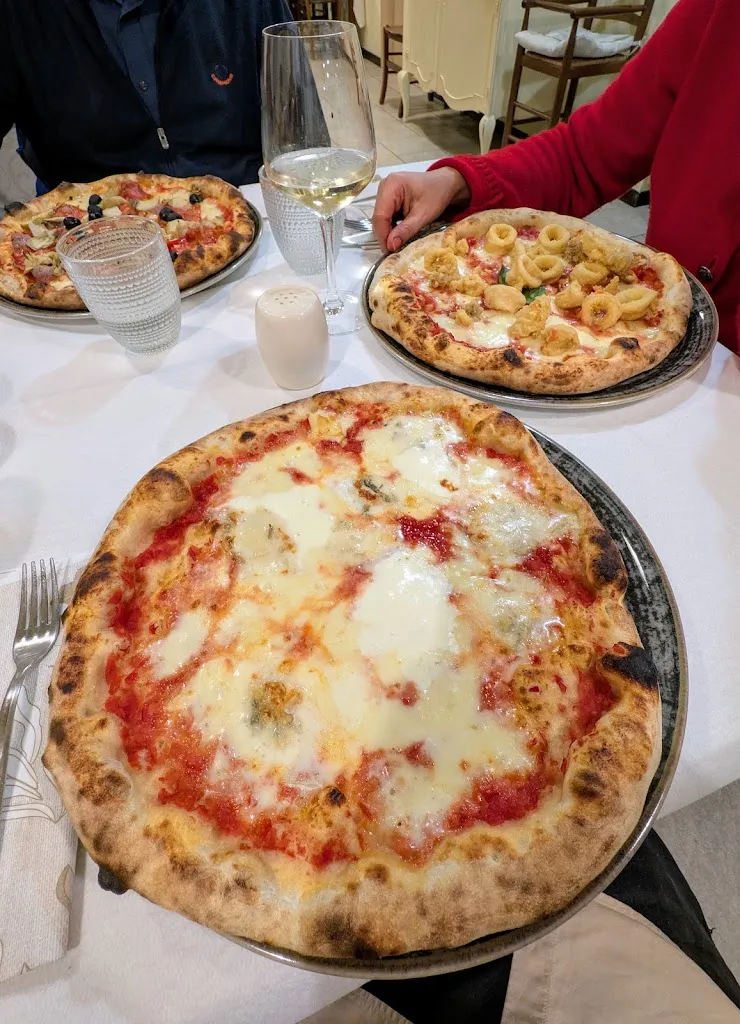 Sergiy Vynnyk_Pizzeria Sorrento_Acqui Terme_review