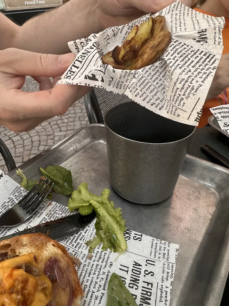 Kristbjörg M. Kristinsdóttir_Caffè dei Mercanti_Acqui Terme_recensione