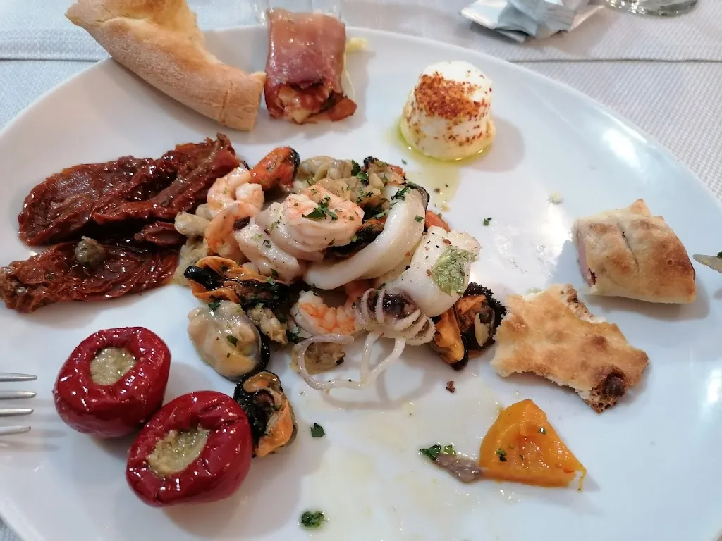 Wolfgang A._Pizzeria Osteria Due Elfi_Acqui Terme_review