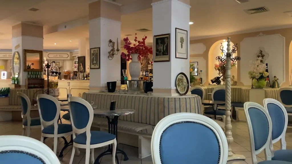 František Zimmermann_Mozart Wine&Coffee_Acqui Terme_reseña