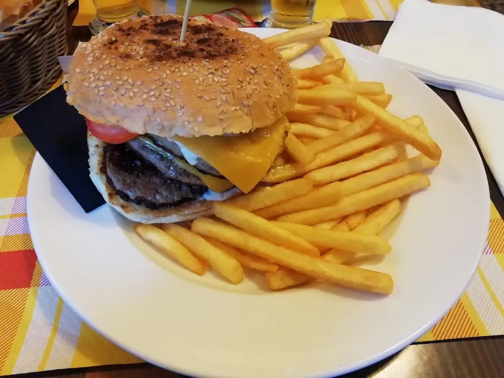 Maurizio Carlo Filippini_Bar dei Briganti Tavola Calda_Alzano Scrivia_review