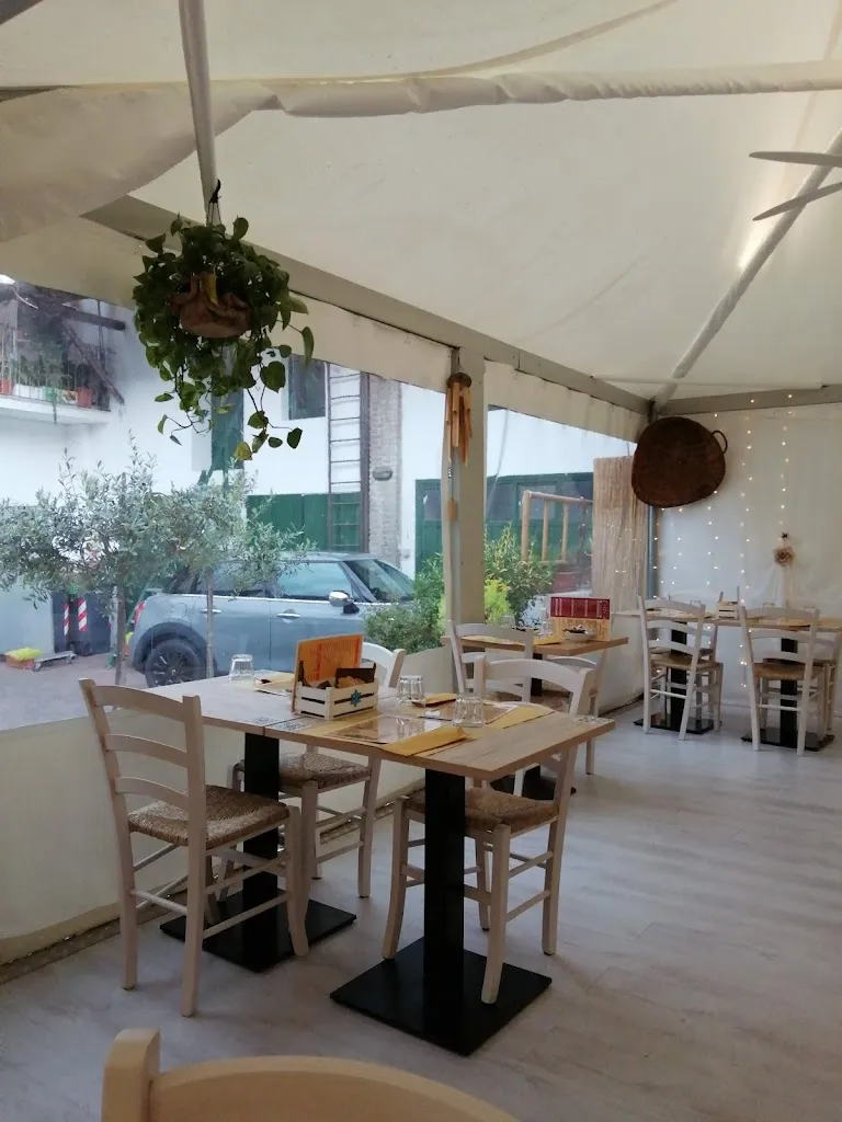 Parodi Gastronomia restaurant in Alzano Scrivia