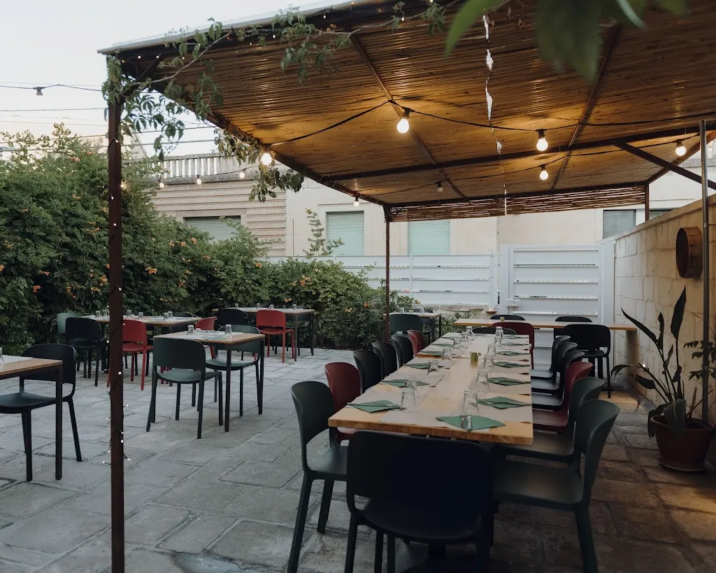 al verde _ cucina ricreativa restaurant in Castromediano