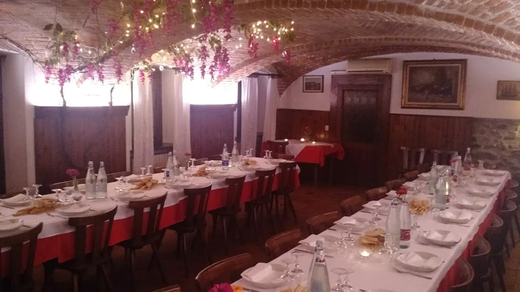 Antica Trattoria Del Ciapey restaurant in Alice Superiore