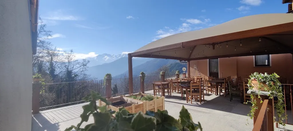 Locanda il Pomo d'Oro - Ristorante & Pizza restaurant in Angrogna