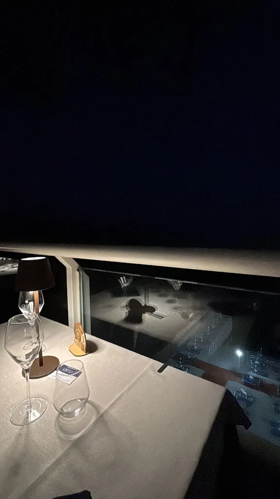 Ginevra Gioli_Cusin del Mar_Antignano_review