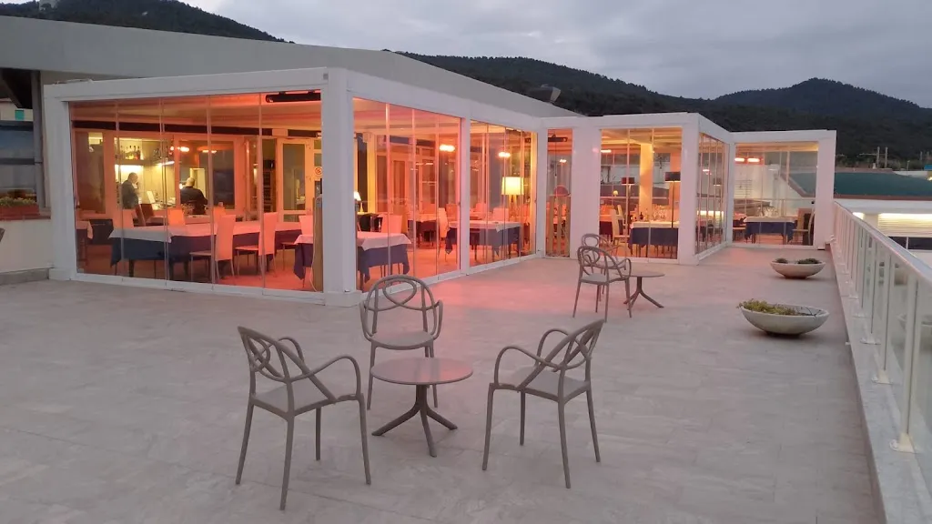 Cusin del Mar restaurant in Antignano