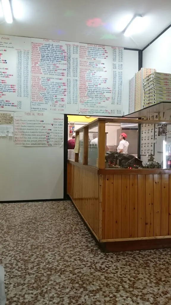 Happy Pizza 2 restaurant in Andorno Cacciorna