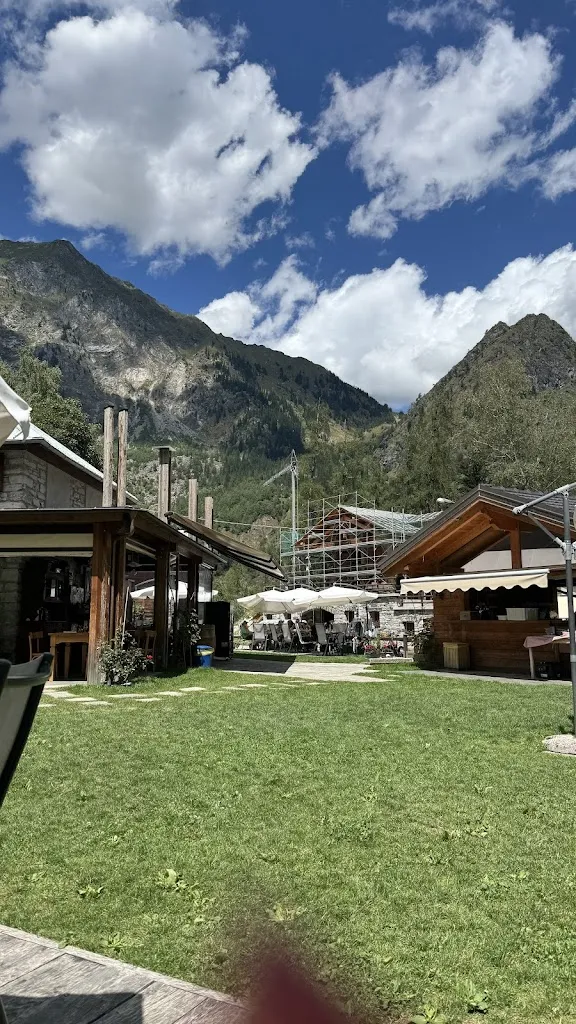 ghaydaa ss_Albergo Ristorante Lago Pineta_Antronapiana_review