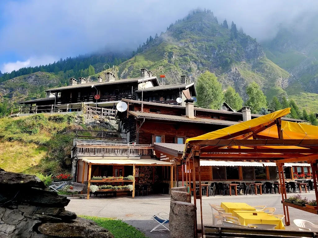 Ristorante Alpino di Minerali Manuela & C. S.a.s._Antronapiana_slider_image_2