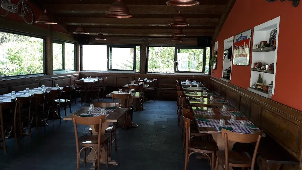 Raging Bull restaurant in Anzola d'Ossola