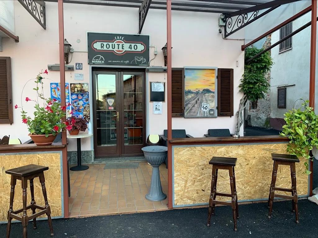 Cafe Route 40 restaurant in Arborio