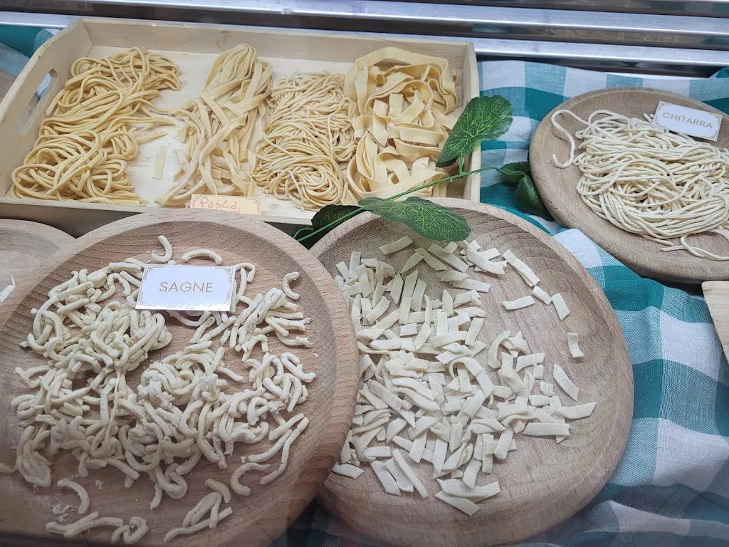 Pizzeria e Pasta all'uovo Amoroso_Caramanico Terme_slider_image_2