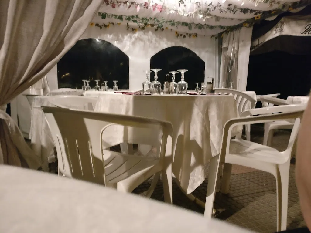 Peter Streef_Ristorante Pizzeria Golden Star Armeno_Armeno_review