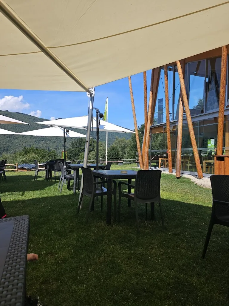 Roland Ruhumuriza_Ristorante la Batūa_Aurano_review