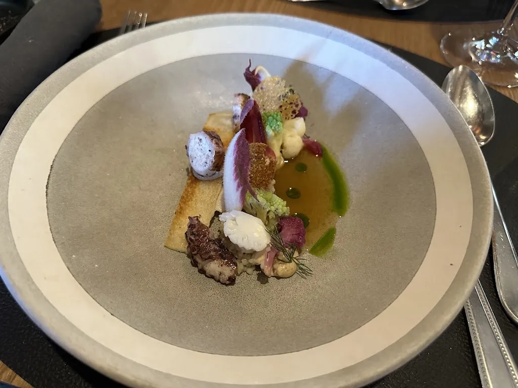 2J Modern Cuisine_Azeglio_slider_image_2