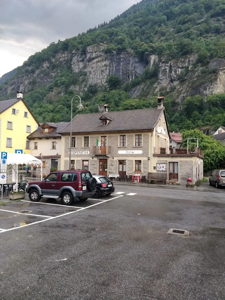 Yasir Khan_Bar Cooperativa_Baceno_recensione