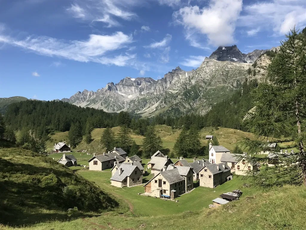 Angelo Ciriacono_Farm Alpe Crampiolo_Baceno_review