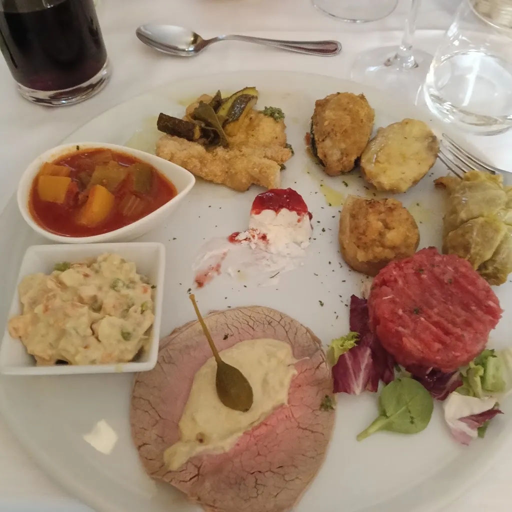 Trattoria Croce Bianca_Avigliana_slider_image_3