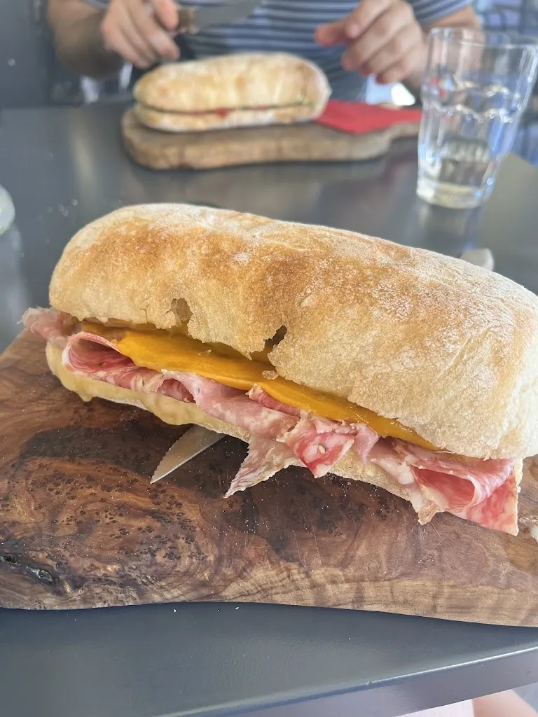 Giancarlo_Brodo di Giuggiole Dispensa Cucina Caffè_Avigliana_recensione