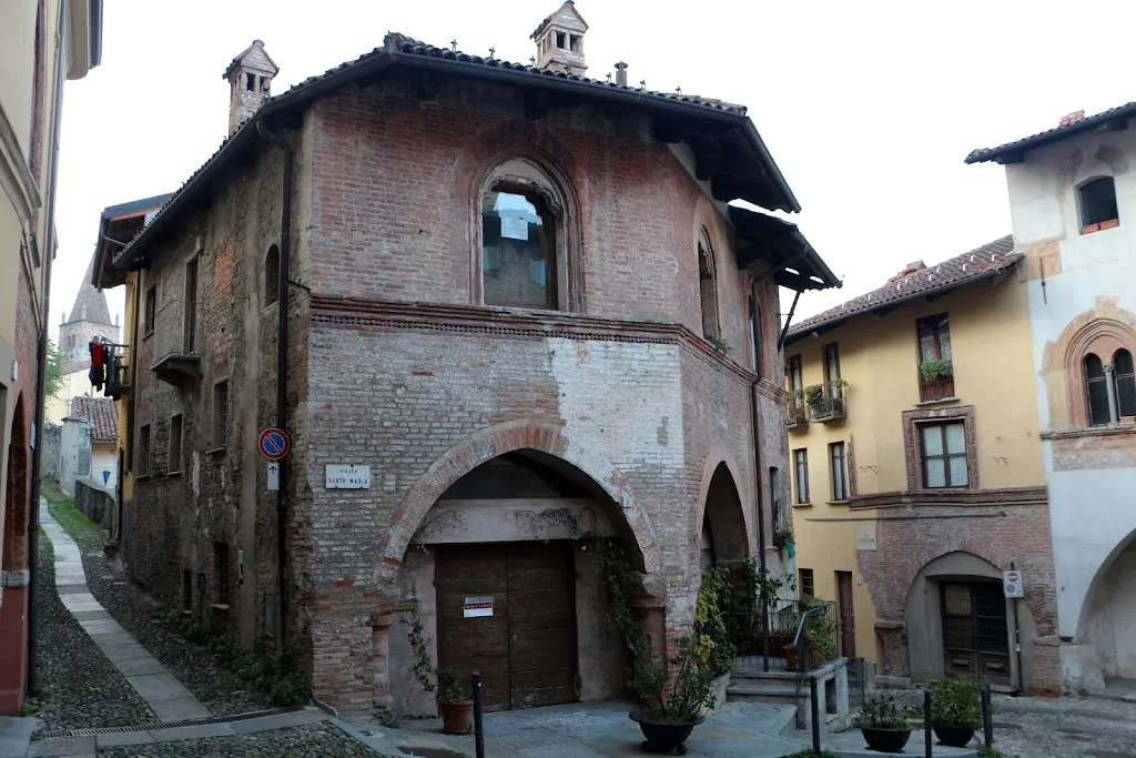 Centro storico di Avigliana_Avigliana_slider_image_3