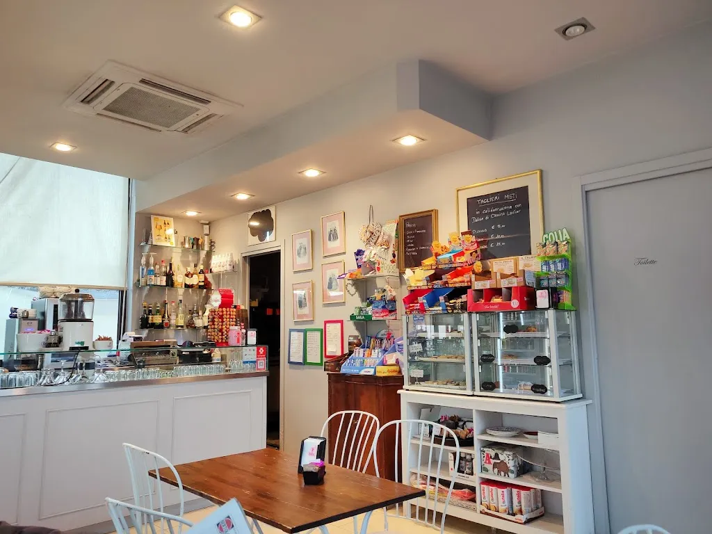 Bar Caffetteria Fragole Cari & gli Sciapa-suc restaurant in Baldissero Torinese