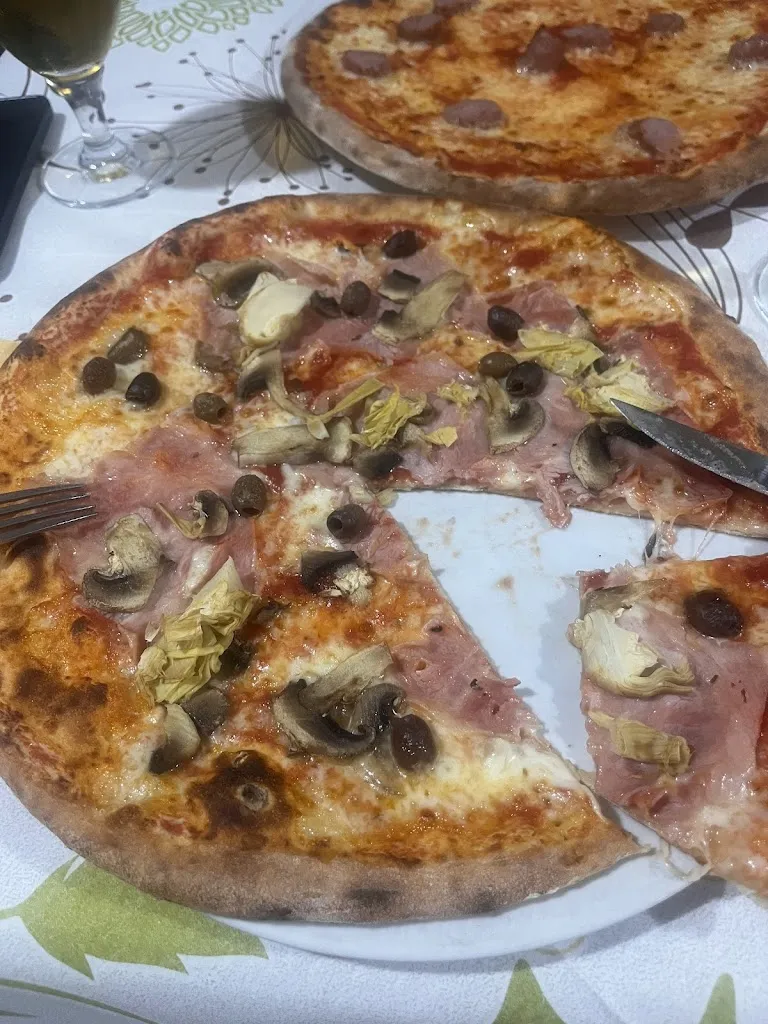 Pizzeria Ristorante "Il Portico" restaurant in Bagnolo Piemonte