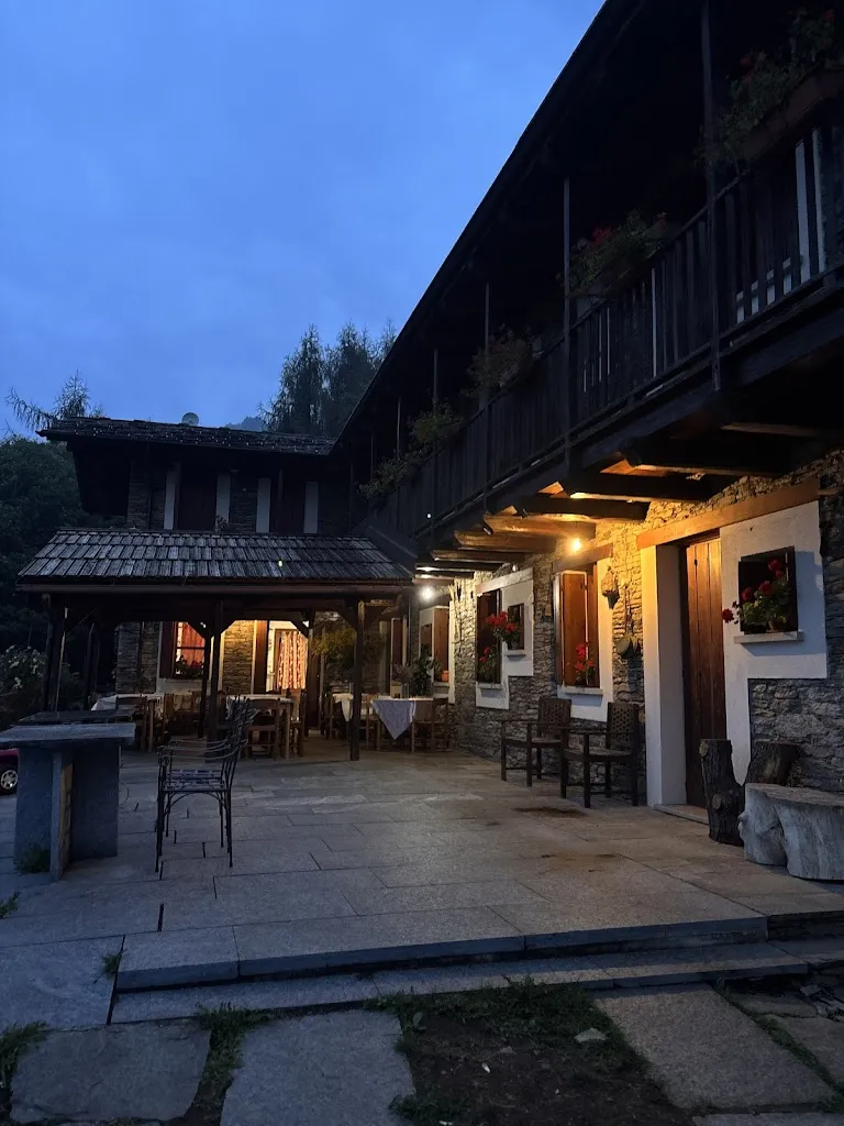 Alessia Giustra_Agriturismo La Stela d' Catlina_Bagnolo Piemonte_review