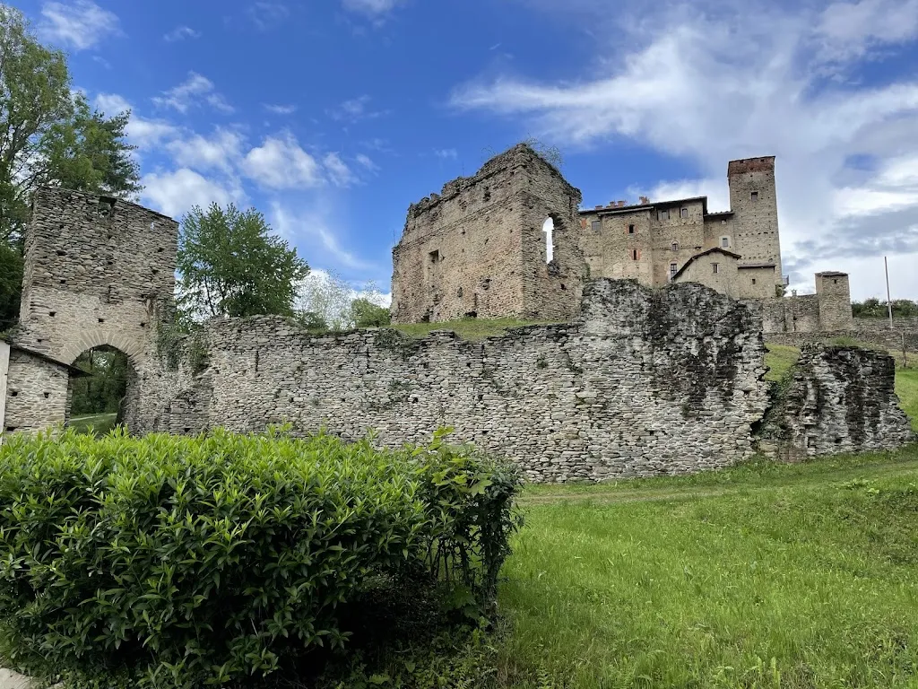 Castello di Bagnolo_Bagnolo Piemonte_slider_image_3