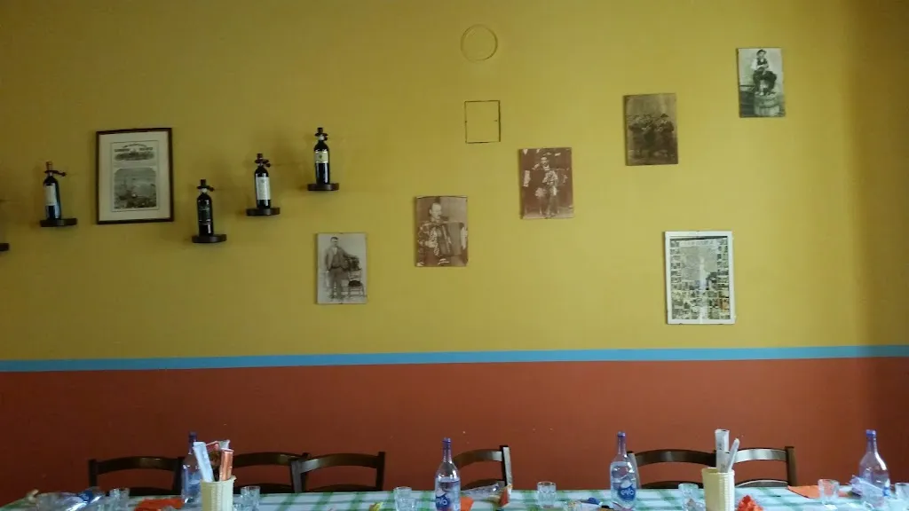 Benjamin Anselmo_La Nuova Società_Bagnolo Piemonte_reseña