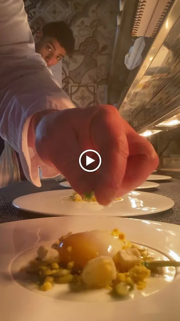 Volli Restaurant_Asti_slider_image_1