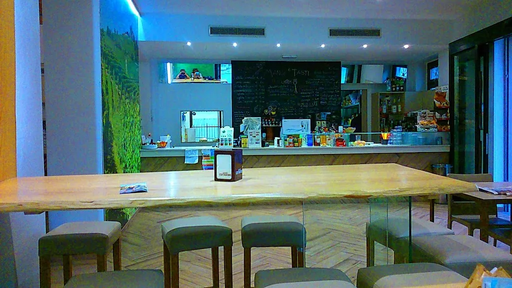 Hamburgeria Mangi e Tasti restaurant in Asti