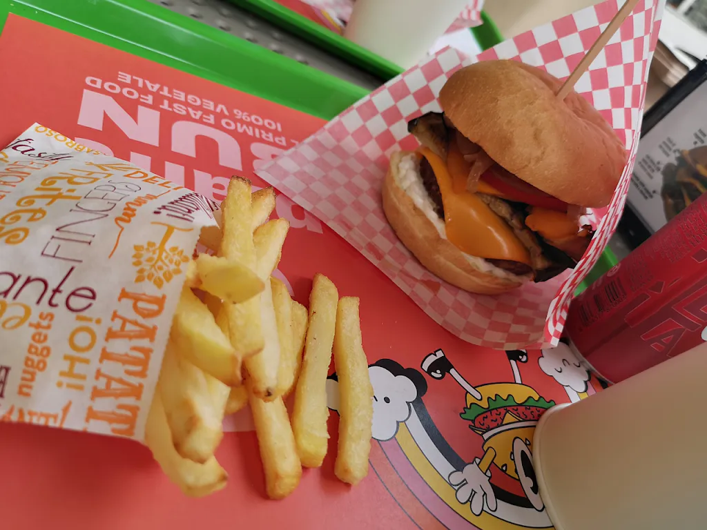 Elliot Spencer_Plant Bun il primo fast food 100% vegetale_Asti_review