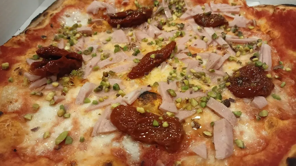 Le Dominik restaurant in Cellamare