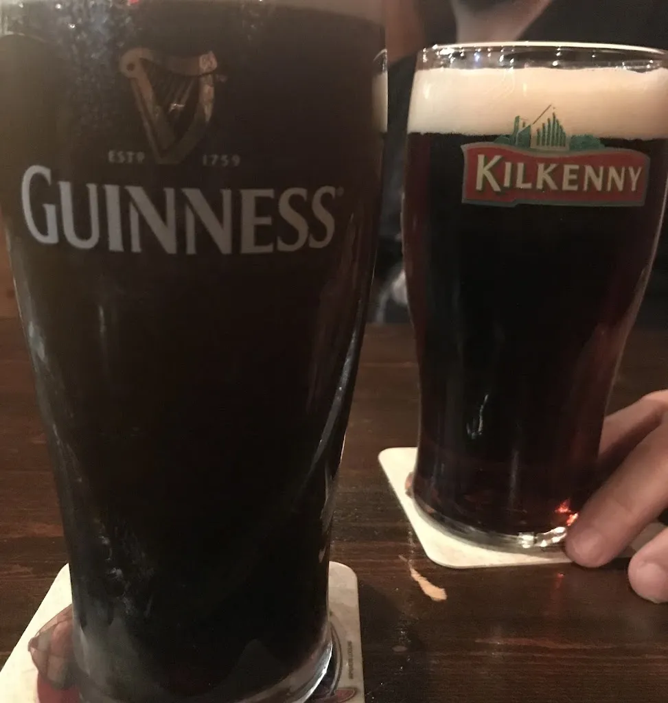 Kate Imson_Sherwood Pub_Banchette_review