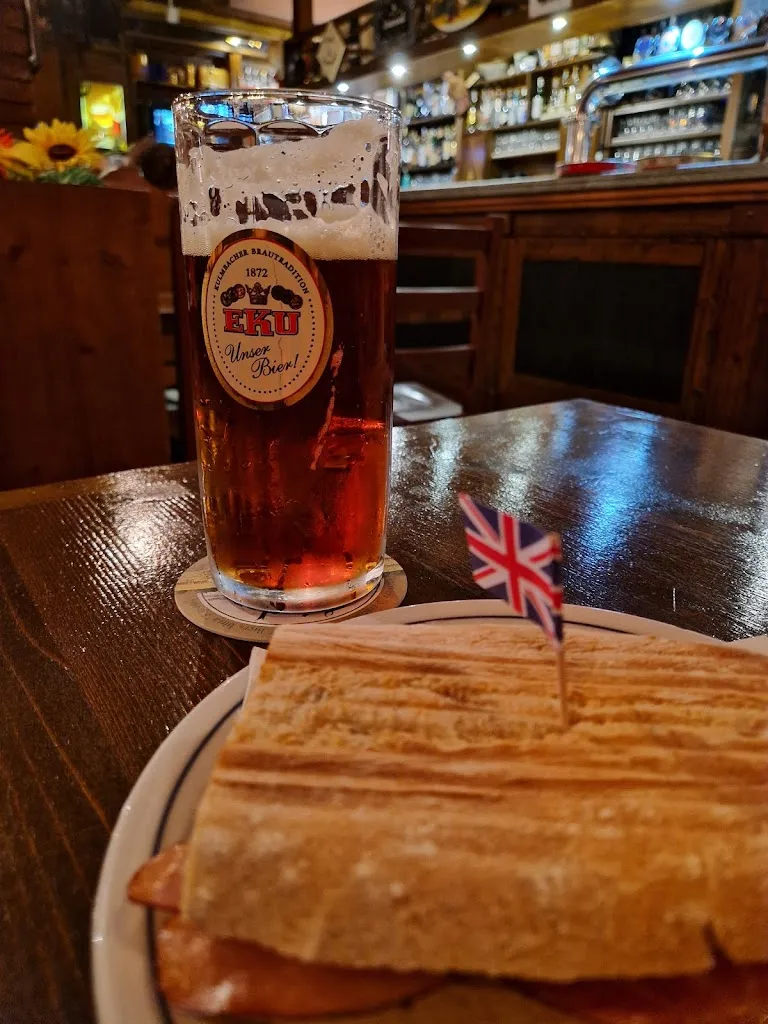 Marco Silver_Sherwood Pub_Banchette_review