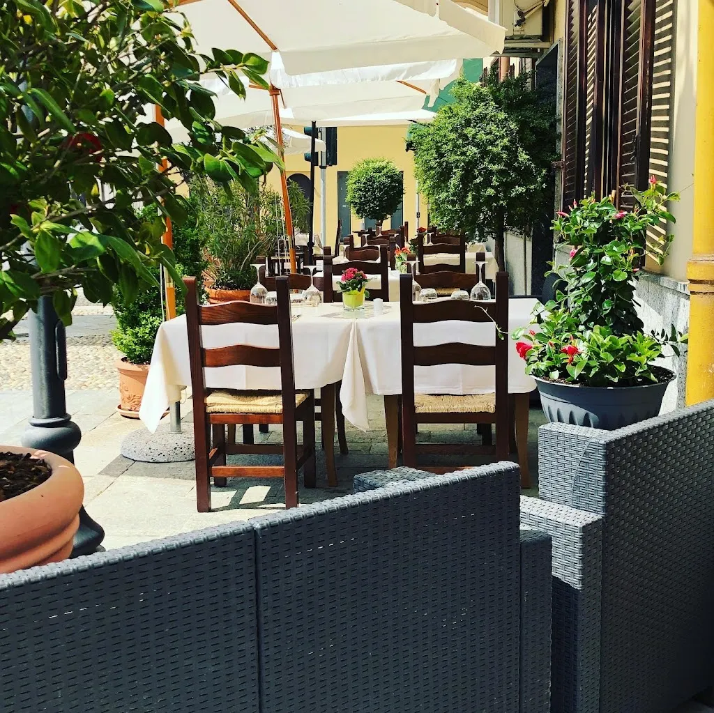 L’Osteria_Balocco_slider_image_1