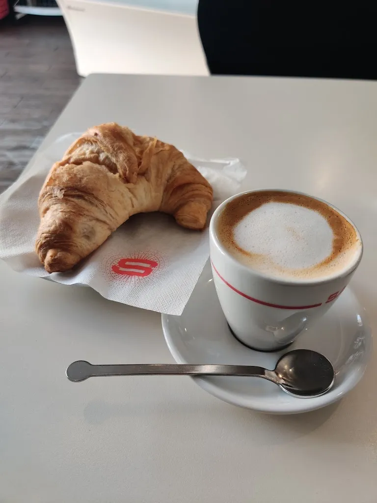 Fiorella Rubino_Fly Sweetly Cafè_Cellamare_recensione