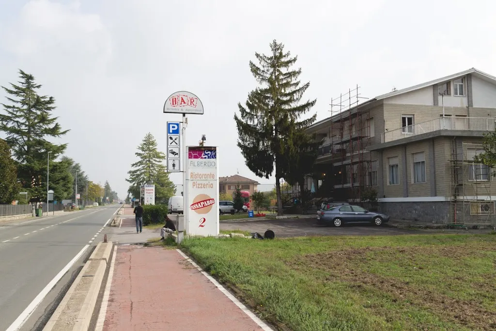 Passaparola Due Di Giordano Alfredo restaurant in Basaluzzo
