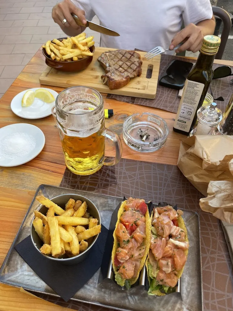 Emma Petty_Bully’s RistoPub_Baveno_review