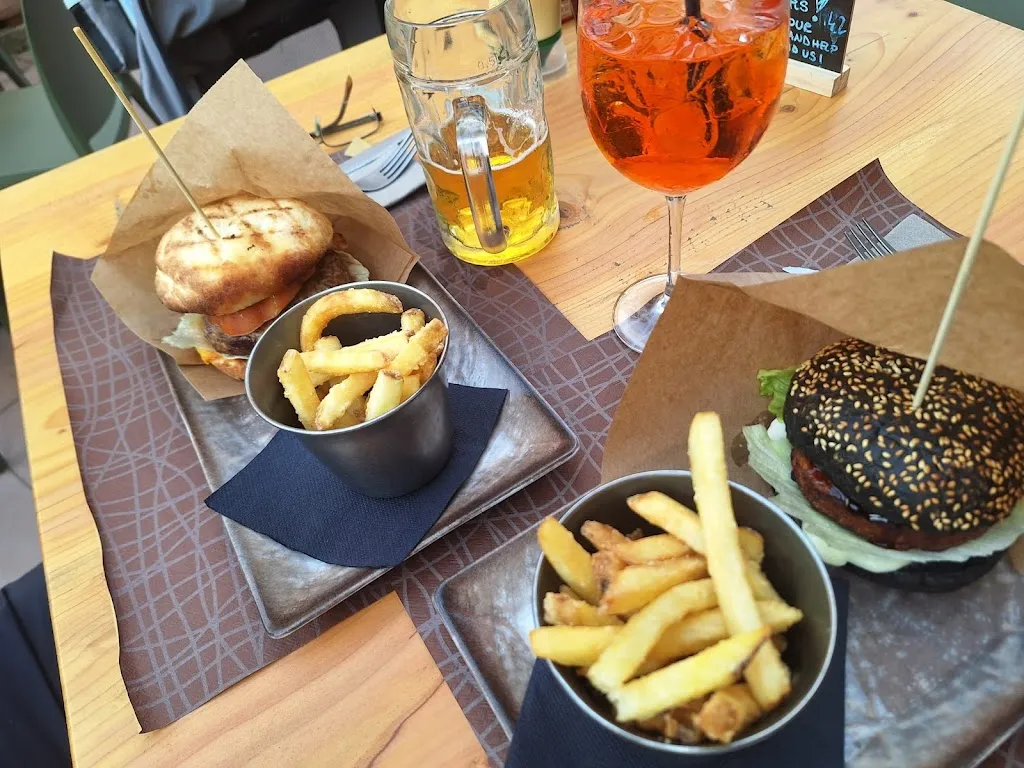 Schneider_Bully’s RistoPub_Baveno_review