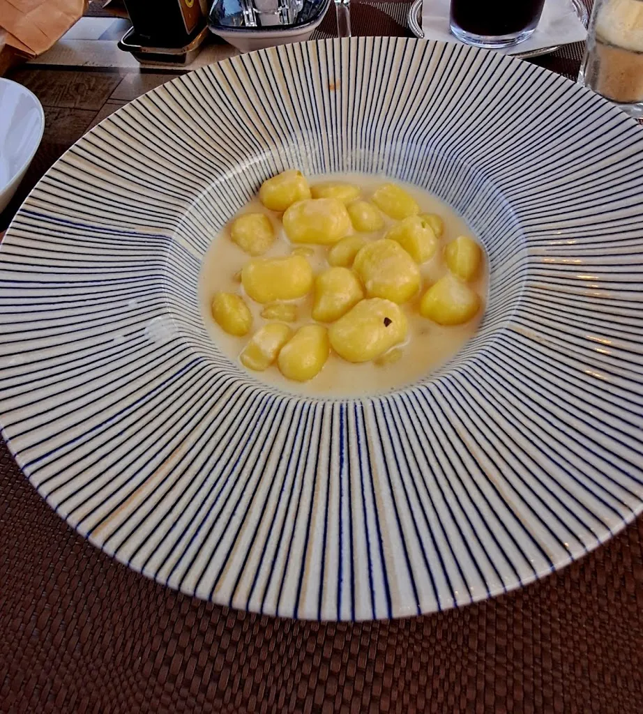 Horia Banciu_Cava Drink & Restaurant_Baveno_recensione