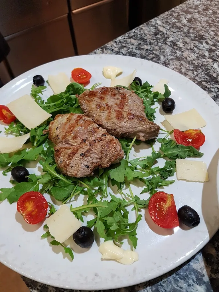 Ristorante Pizzeria Golfo di Napoli_Baveno_slider_image_3